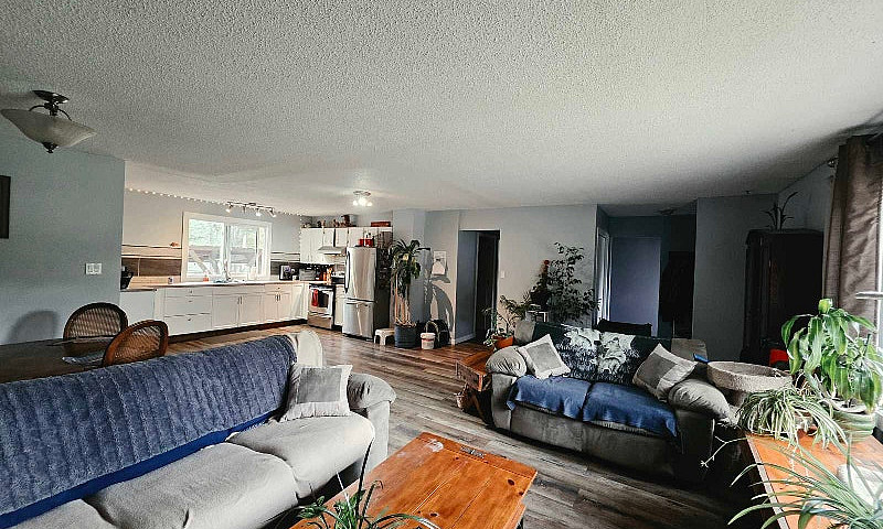 5 Bedroom/2.5 Bath H...