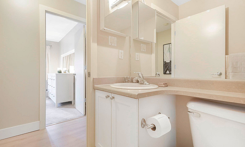 2 Bed + Den 2 Bath C...