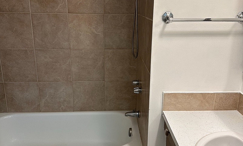 For Rent 1 Bd Apartm...