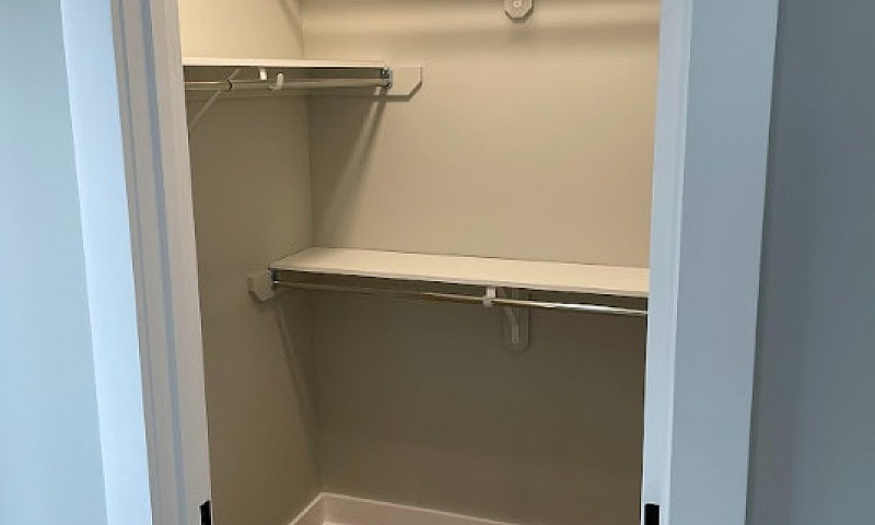 Beautiful 1 Bedroom ...
