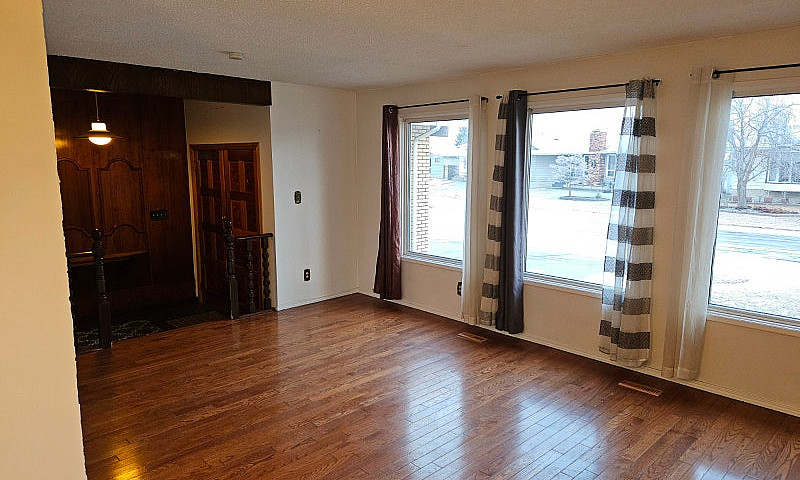 Large 5 Bedroom Bung...