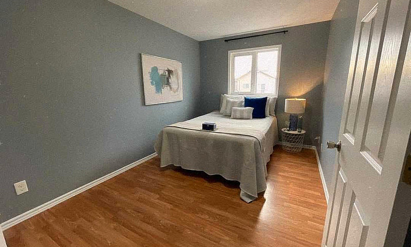 Room For Rent Near R...
