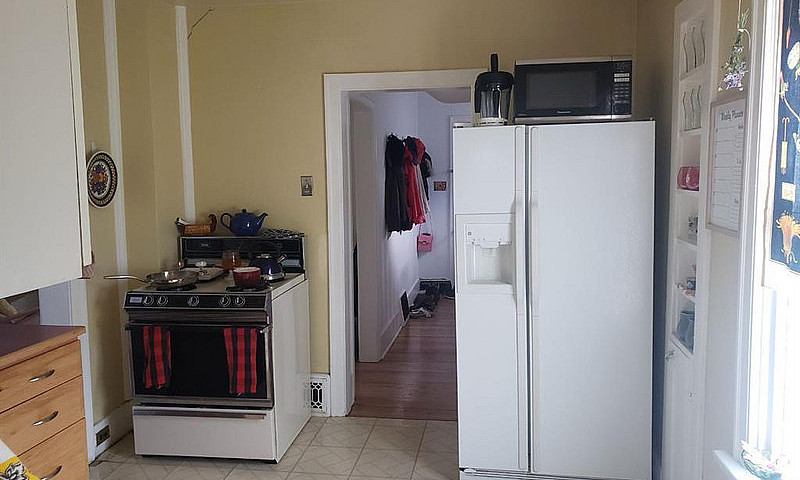 2 Bed 1 Bath Cozy Fu...