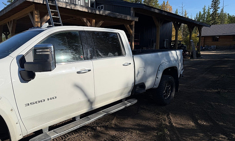 2022 Chev 3500 High ...