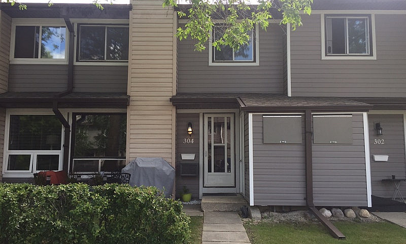 Charleswood 2Br 2Bth...