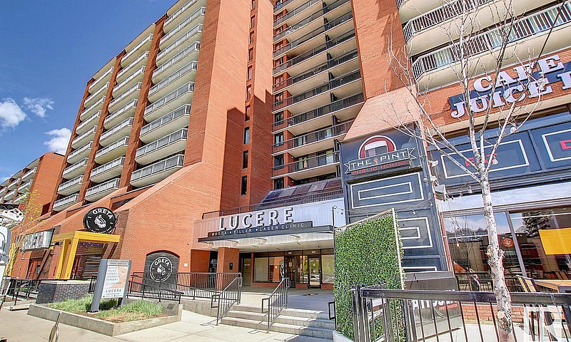 Upgraded Condo With ...
