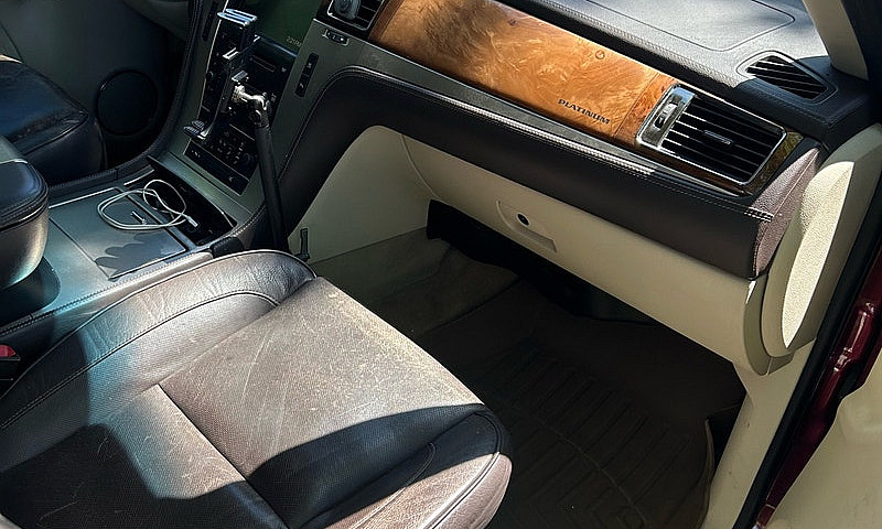 2009 Cadillac Escala...