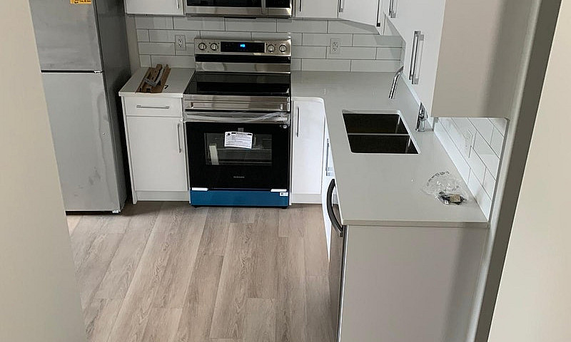 2Bed 1 Bath Apartmen...
