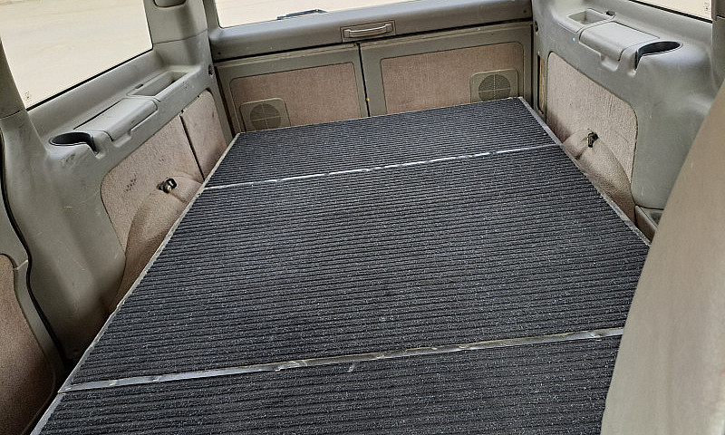 2005 Chevrolet Astro...