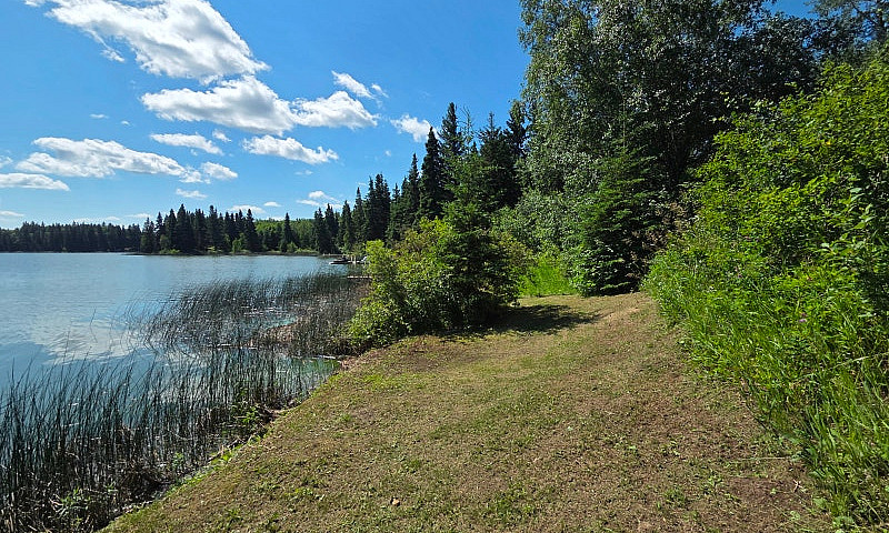 Prime Lakefront Lot ...