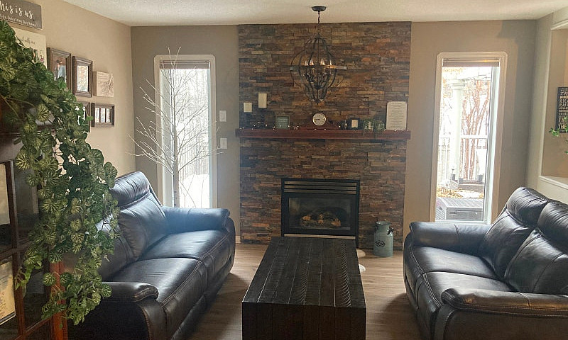 Home For Sale In Sig...