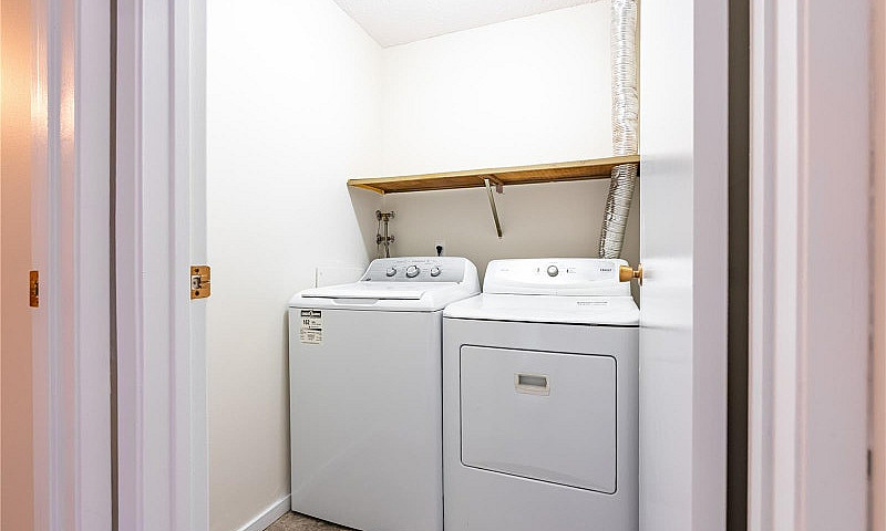 2 Beds 1 Bath - Apar...