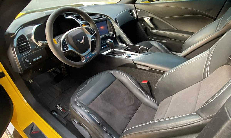 2019 Chevrolet Corve...
