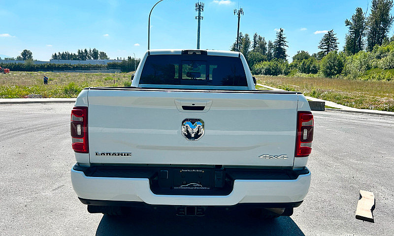 2022 Ram 3500 Crew C...