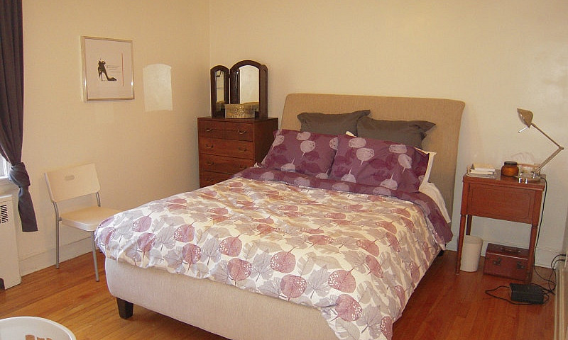 Triplex: 2 Bedroom H...