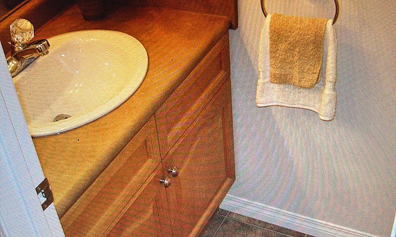 Four Bedrooms 2-Stor...