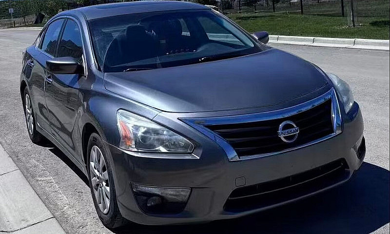 Nissan Altima Sv...