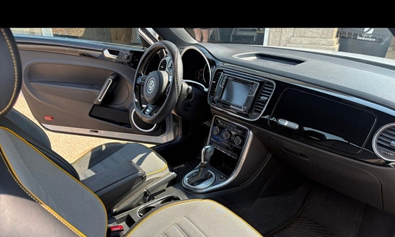 2018 Volkwagon Beetl...