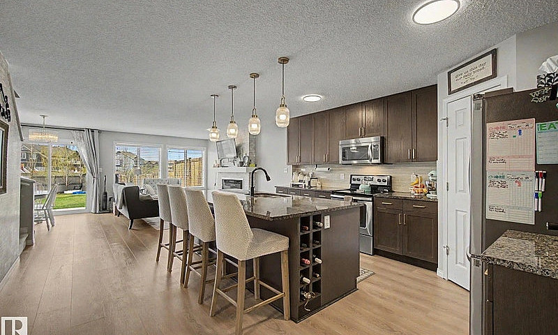 3 Bedroom Home For R...