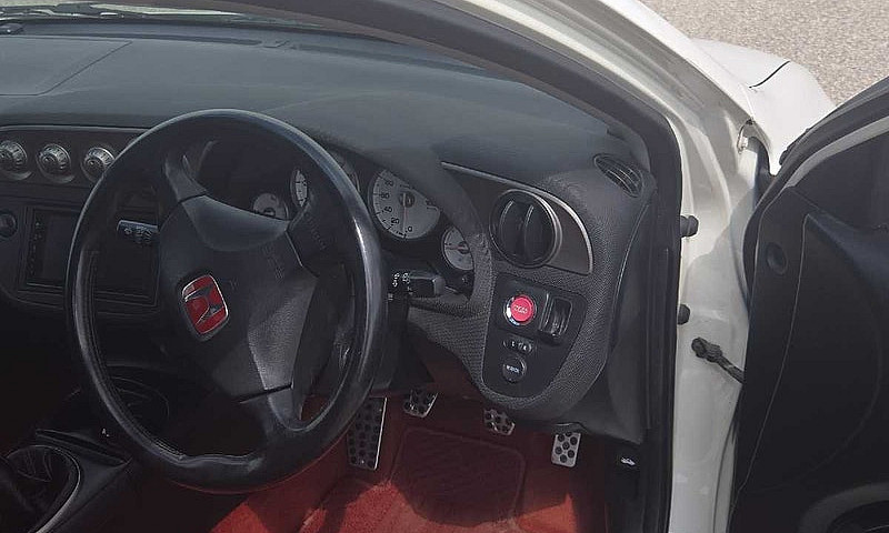 2005 Honda Integra -...