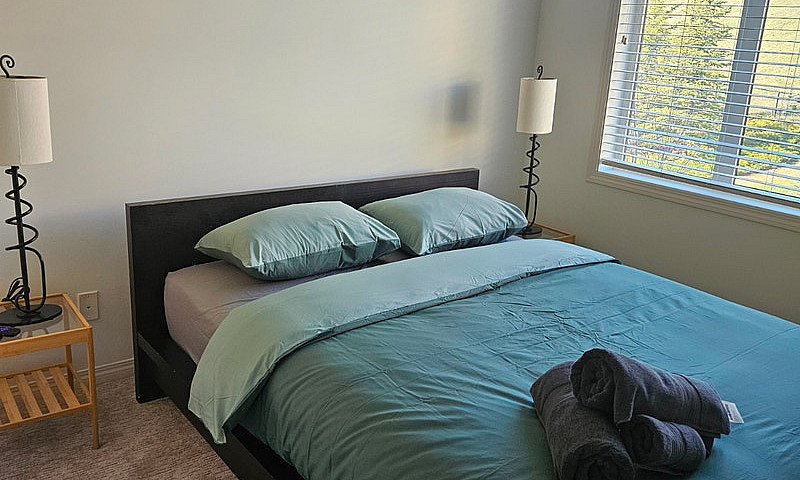 Fully Furnished Apar...