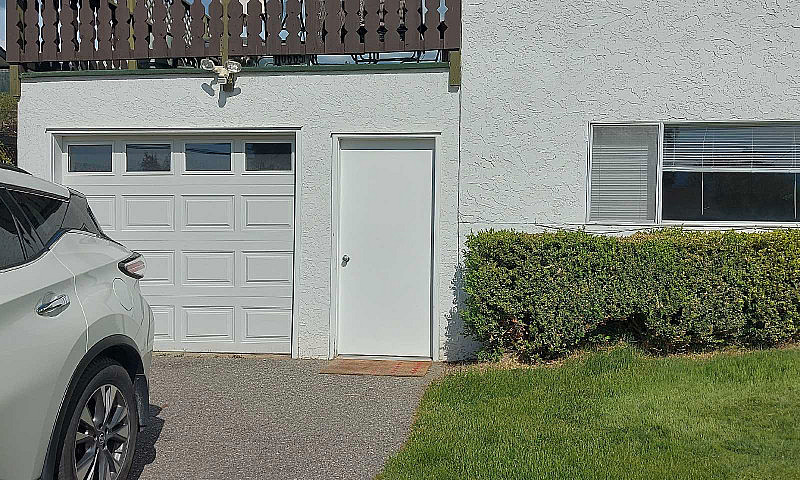 One Bedroom Basement...