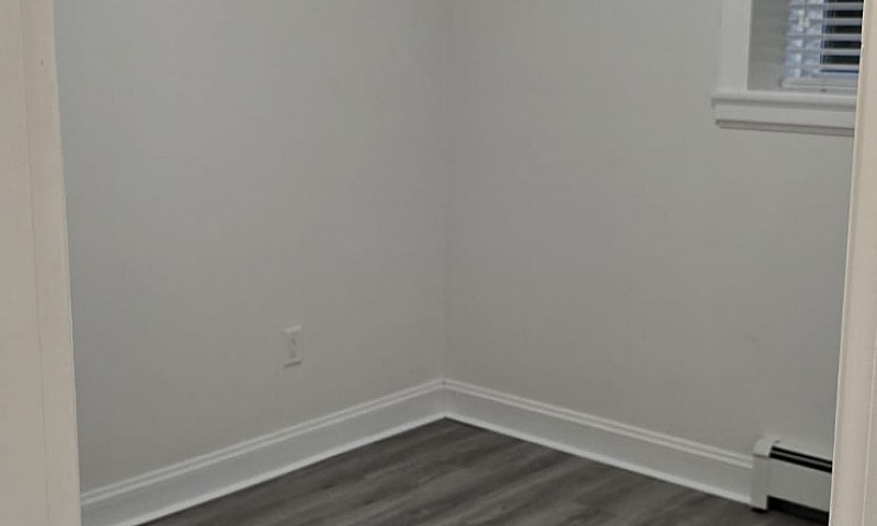 In West Newton 2 Bed...