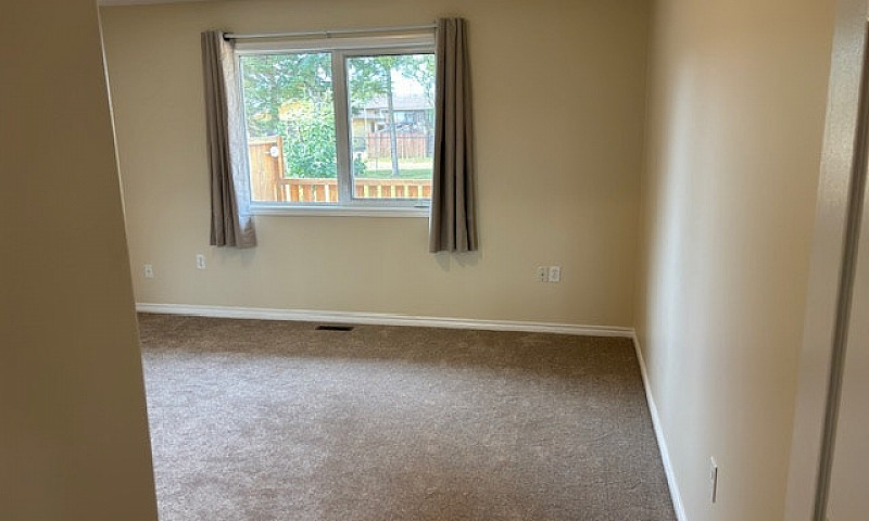 Senior Condo Redwate...