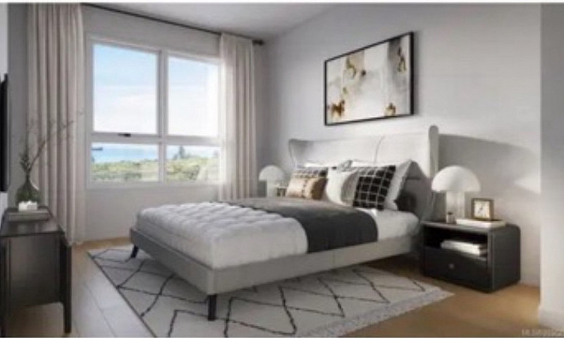 New Condo  2 Bed/2 B...