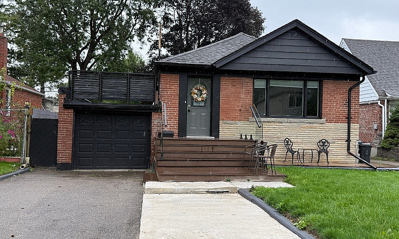 House For Rent In Ea...