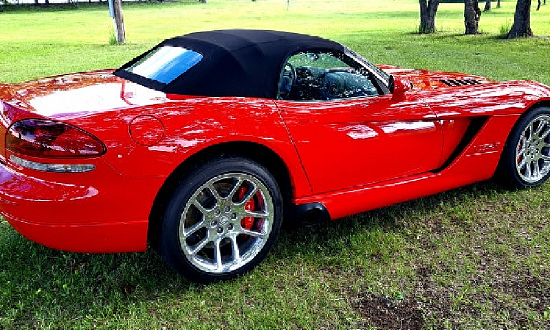 2005 Dodge Viper Srt...