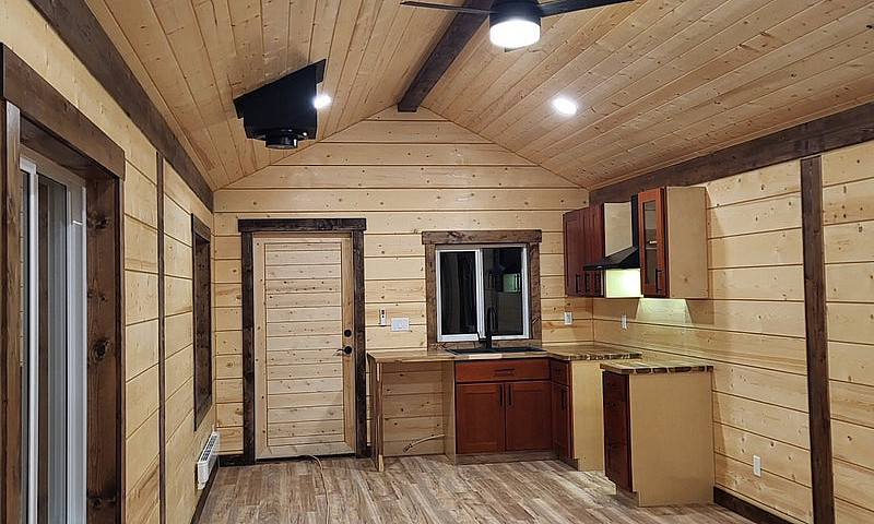 Custom Built Cabin H...