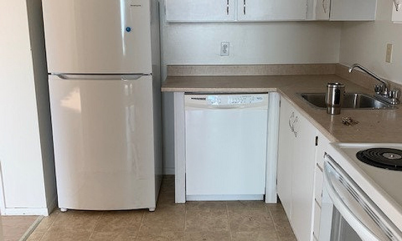 One & Two Bedroom Un...