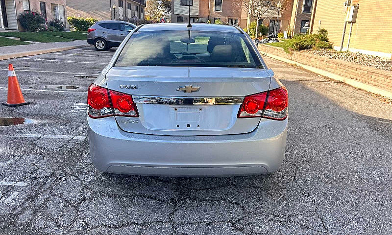 2012 Chevrolet Cruz ...
