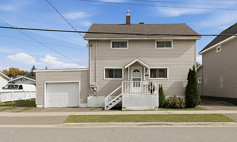 386 Second Avenue, S...
