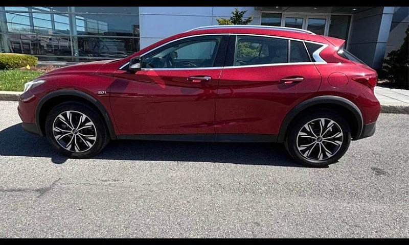 Infiniti Qx30 ...