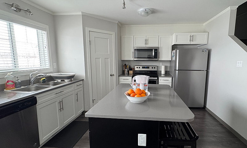 3 Bedroom Townhouse ...