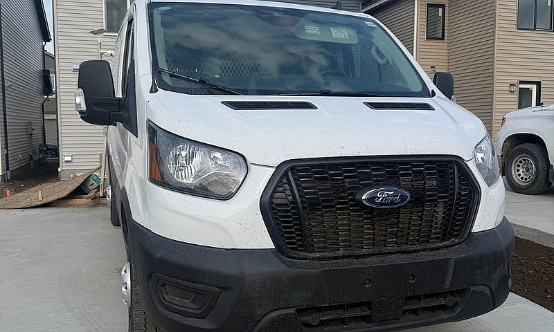 2025 Ford Transit T1...