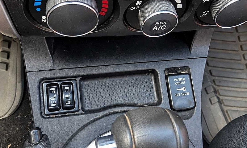 Mitsubishi Galant 20...