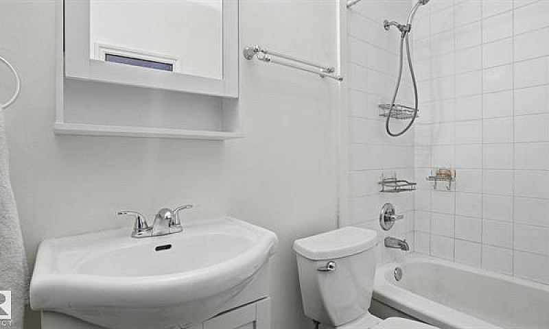 Legal 3-Br Basement ...
