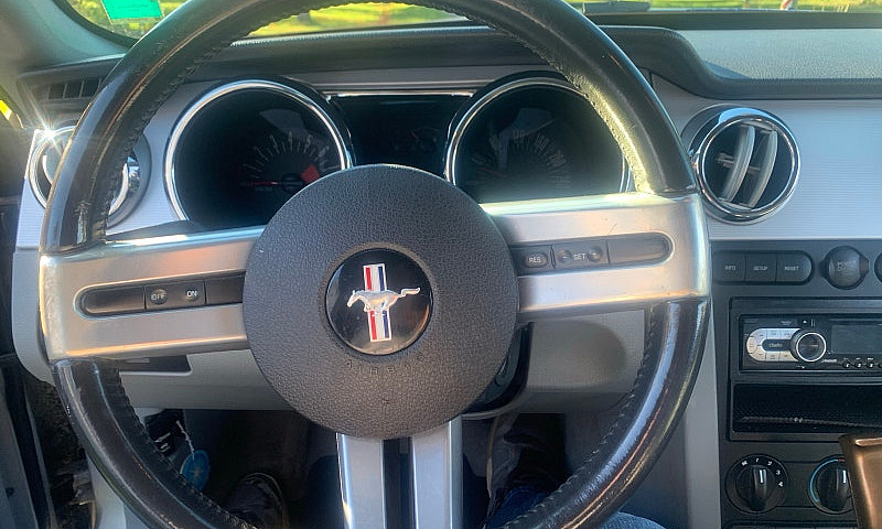 2005 Mustang Gt...