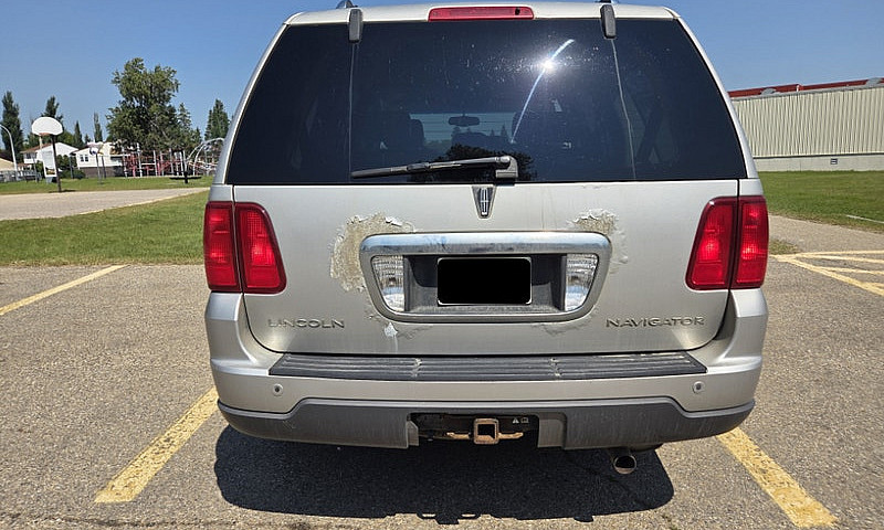 2003 Lincoln Navigat...