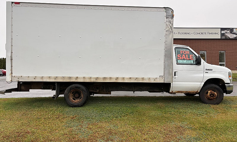 Ford E450 Cube Van F...
