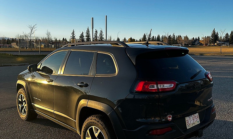 2016 Jeep Cherokee T...