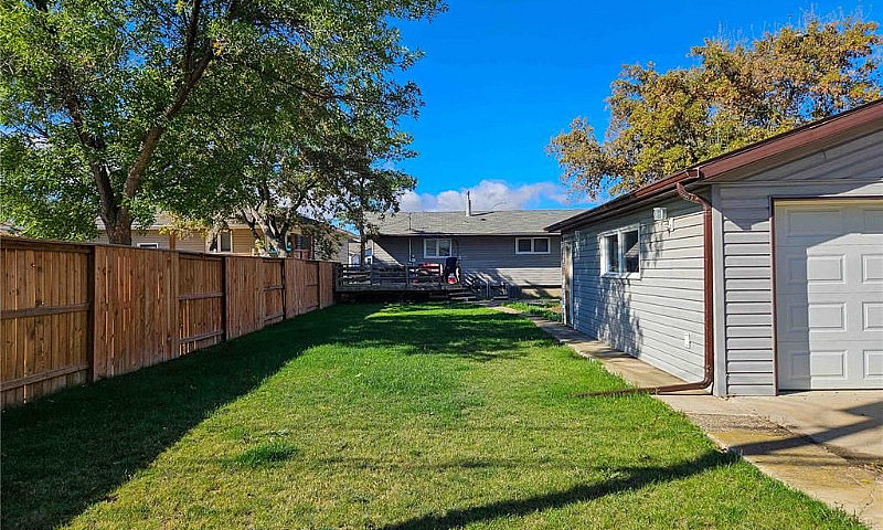 5 Bedroom Home, Perf...
