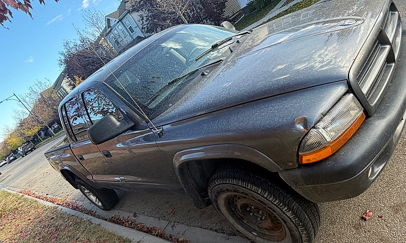 Dodge Dakota 2003...