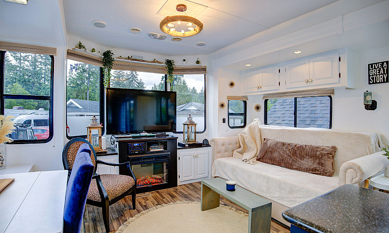 *Home For Sale* 2115...