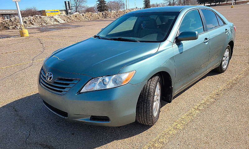 Toyota Camry Le 2,4 ...