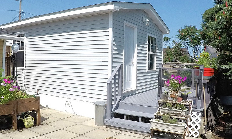 Mini Home On Owned L...