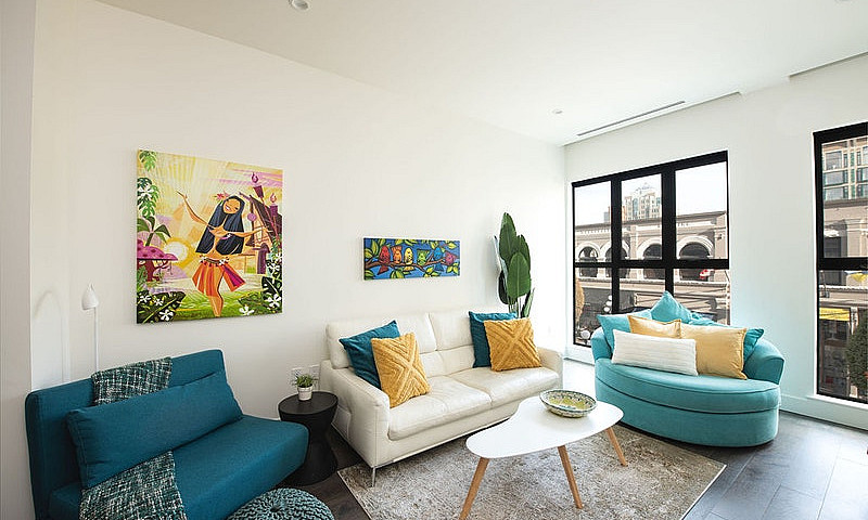 Luxury 1 Bedroom & D...